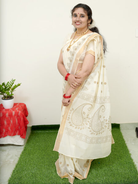 Graceful Kerala Cotton Saree – OMSA1009